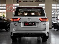 تۆیۆتا لاند کروزەر